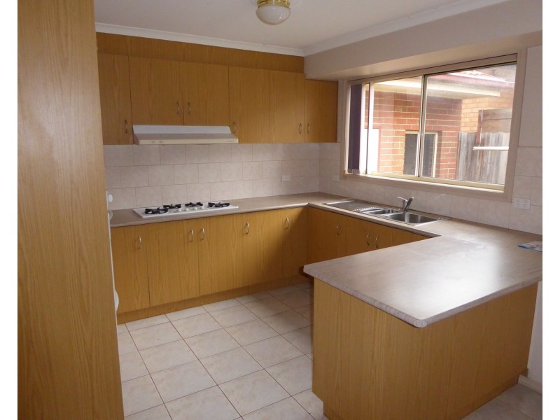 2/5 Wattletree Road, Ferntree Gully VIC 3156