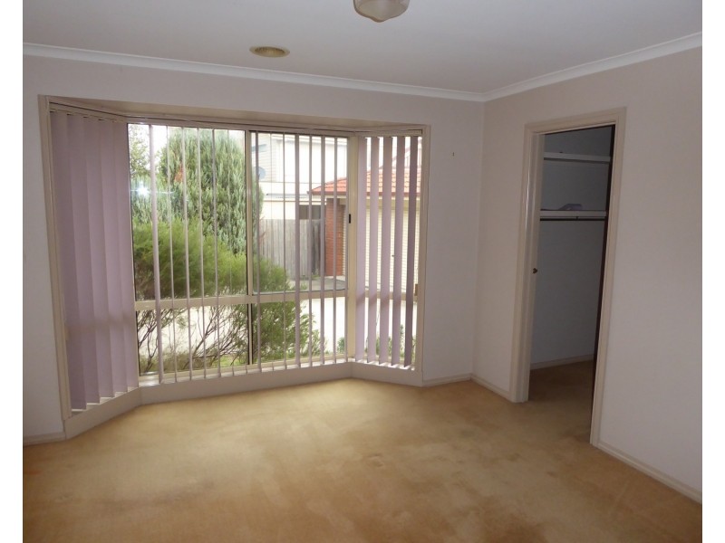 2/5 Wattletree Road, Ferntree Gully VIC 3156