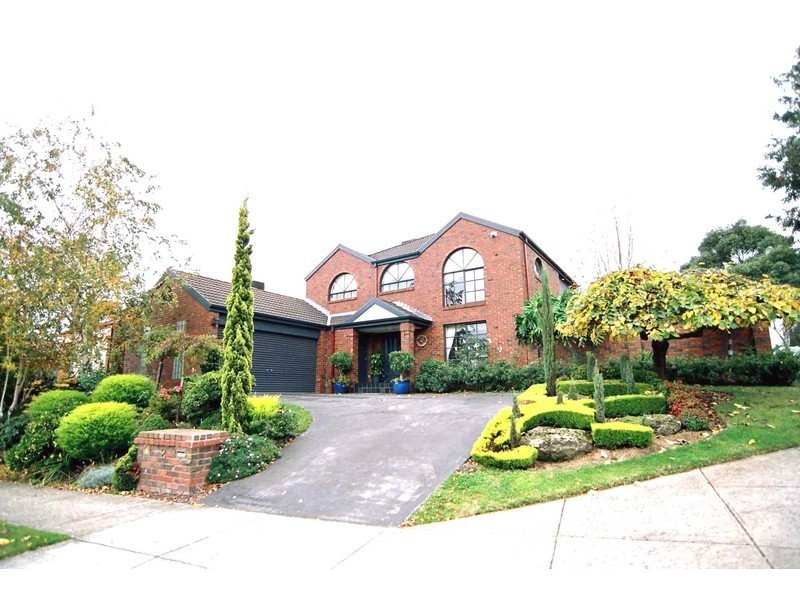 2 Parkhaven Way, Knoxfield VIC 3180