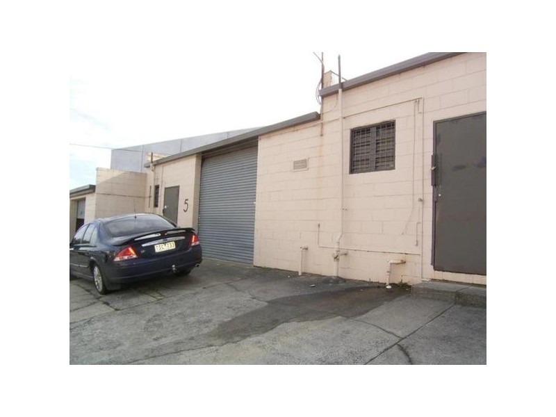 36 Kevin Avenue, Ferntree Gully VIC 3156