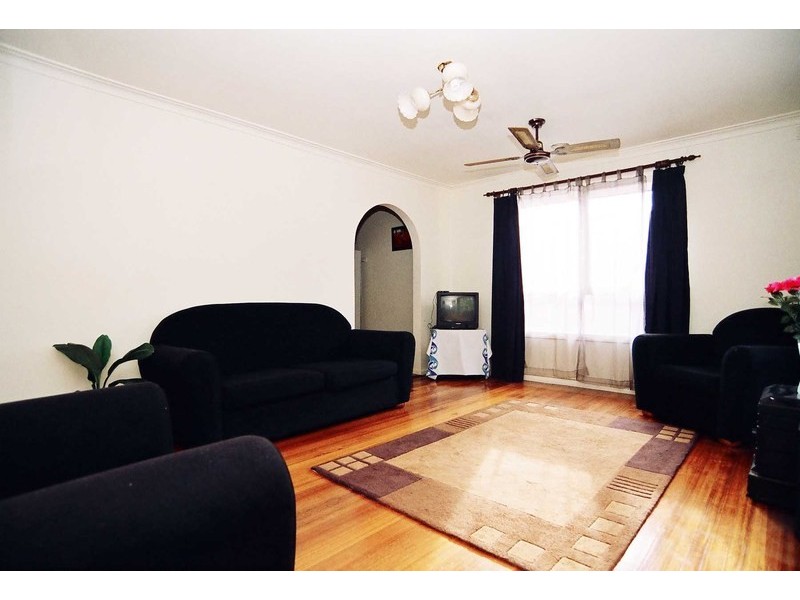 10 Parkview Drive, Ferntree Gully VIC 3156