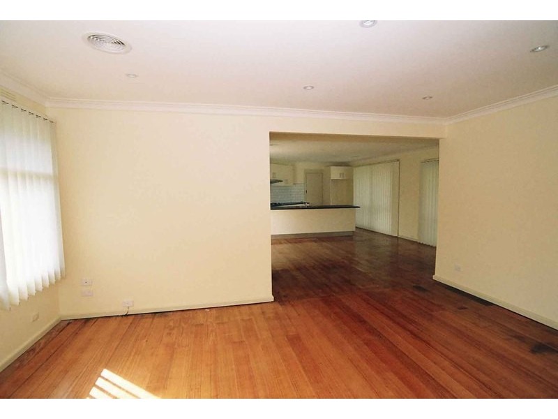 12 Glenfern Road, Ferntree Gully VIC 3156