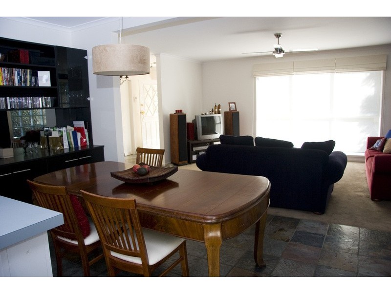 9 Hilltop Road, Upper Ferntree Gully VIC 3156