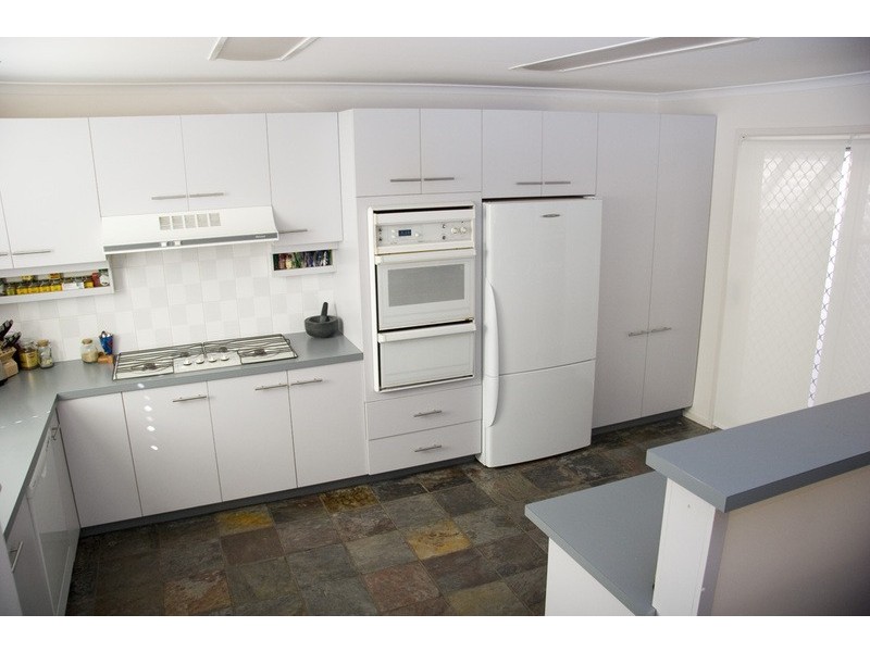 9 Hilltop Road, Upper Ferntree Gully VIC 3156