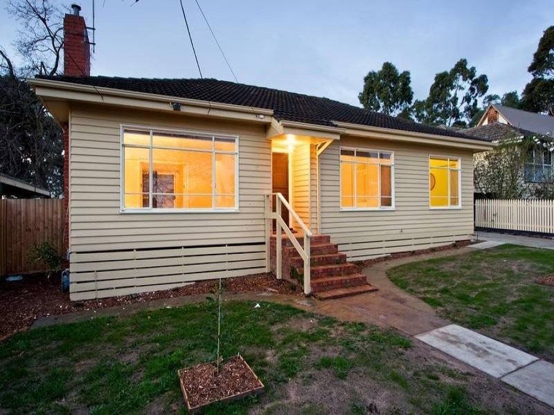 1/17 Warrabel Road, Ferntree Gully VIC 3156
