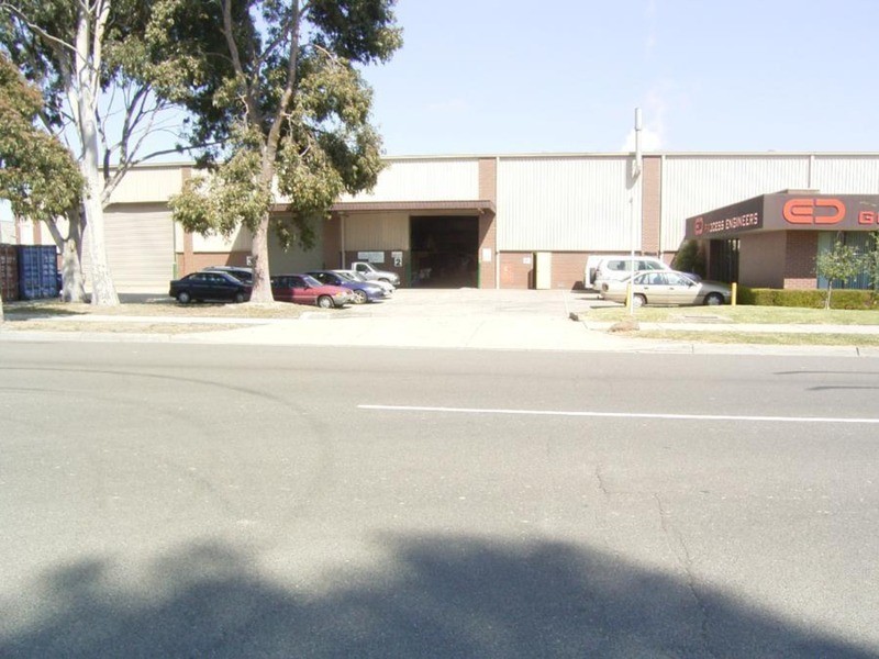 34 Gilbert Park Drive, Knoxfield VIC 3180