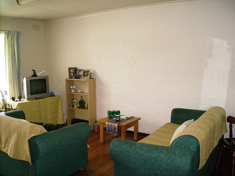 2/11-13 Ramsay Street, Bayswater North VIC 3153