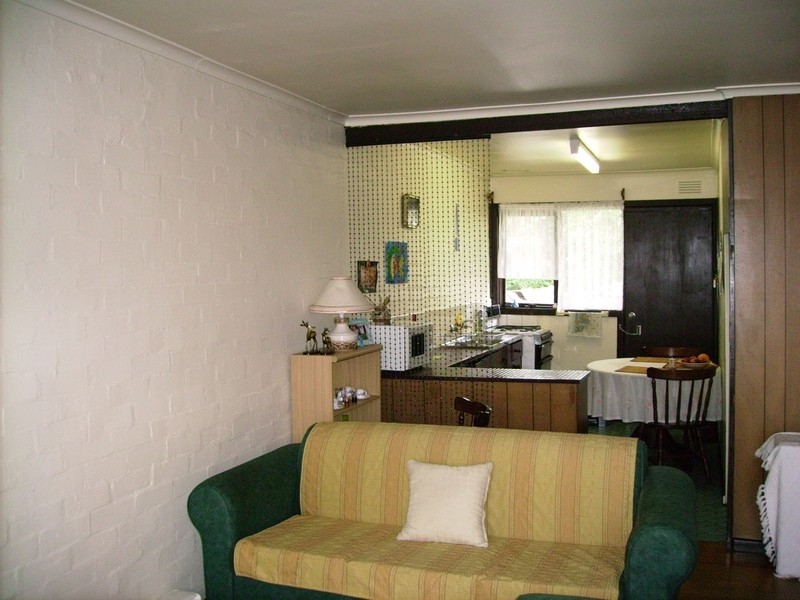 2/11-13 Ramsay Street, Bayswater North VIC 3153