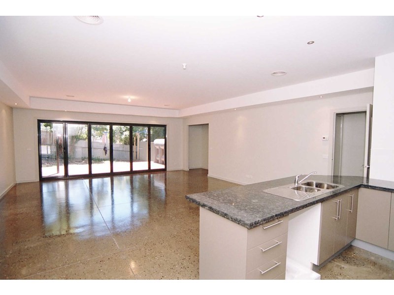 1/1A Mahohny Street, Upwey VIC 3158