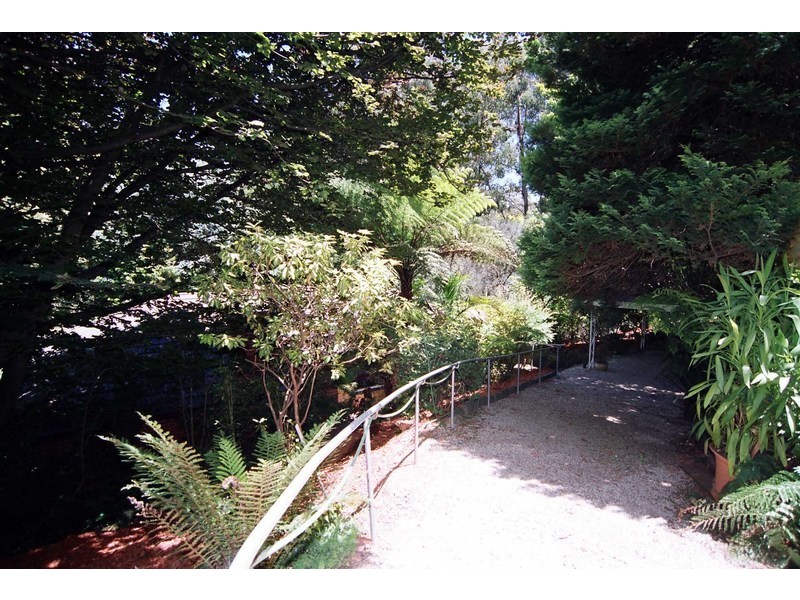 12 Edith Court, Mount Dandenong VIC 3767