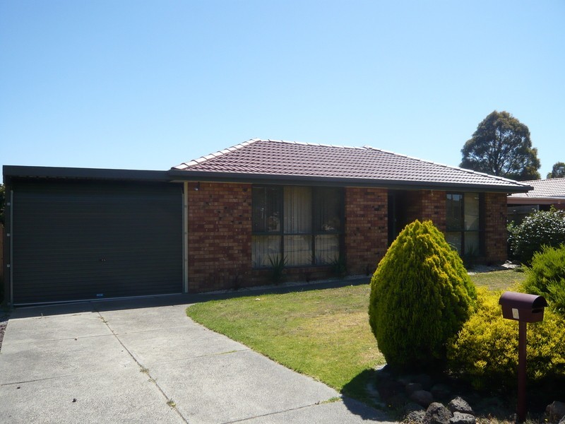 4 Eddington Place, Endeavour Hills VIC 3802