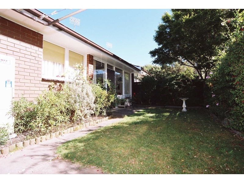 2/13 Dawson Street, Upper Ferntree Gully VIC 3156