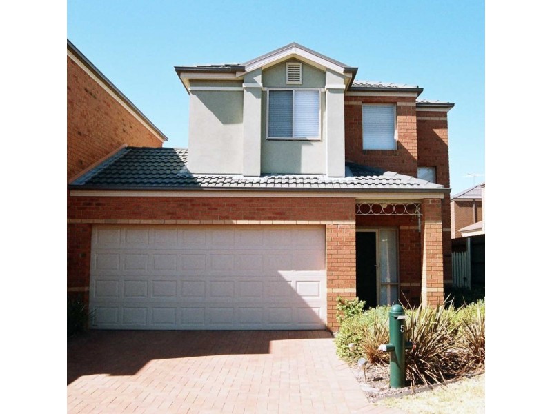 5 Tuncurry Court, Ferntree Gully VIC 3156