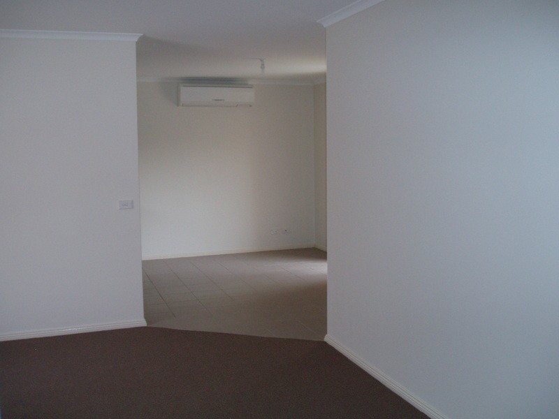 1/18 Stud Road, Bayswater VIC 3153