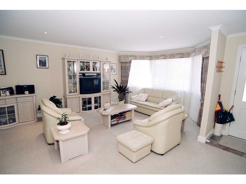 2/47 Harley Street, Knoxfield VIC 3180