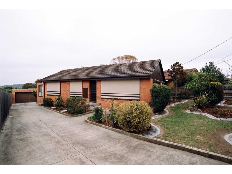 7 Adele Avenue, Ferntree Gully VIC 3156