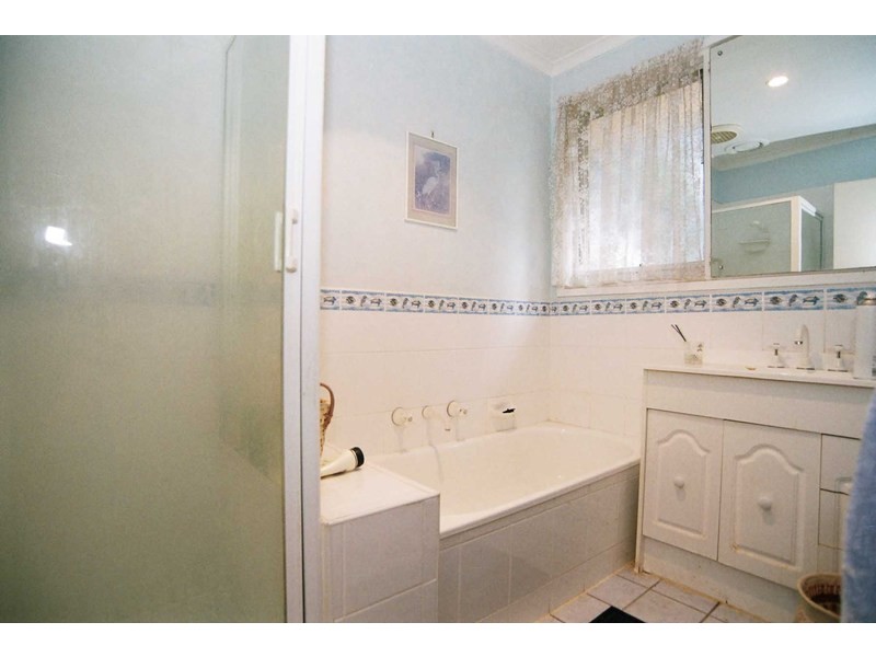 4 Colbury Road, Bayswater North VIC 3153