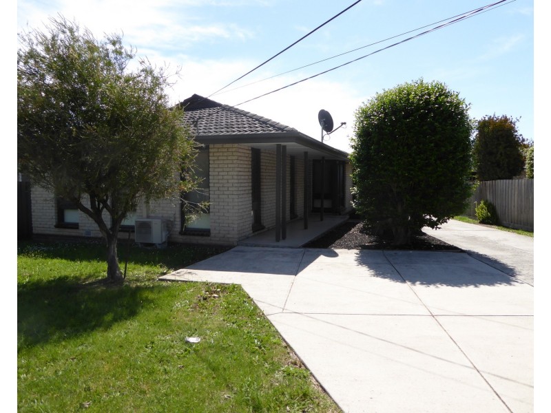 100 Adele Avenue, Ferntree Gully VIC 3156