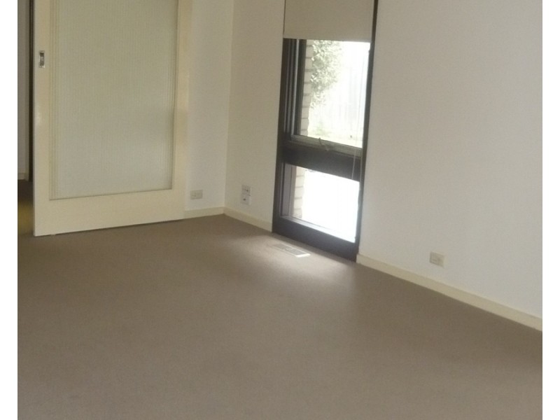 100 Adele Avenue, Ferntree Gully VIC 3156