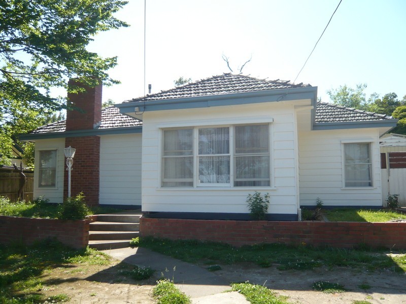 6 Central Avenue, Boronia VIC 3155