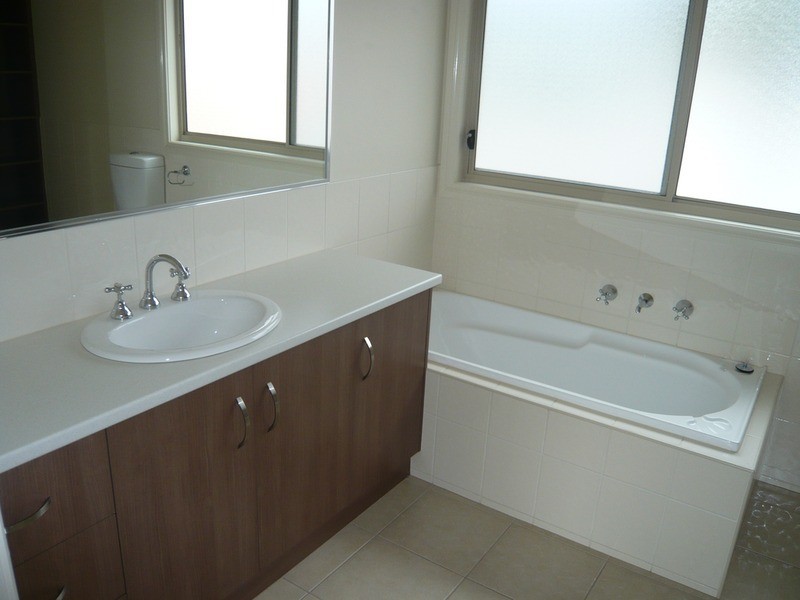 1A Pinnacle Avenue, Ferntree Gully VIC 3156