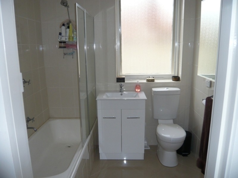 8/40 Ormond Road, Elwood VIC 3184