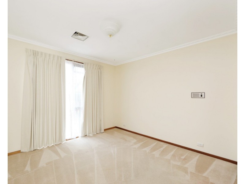 8 Arleon Court, Rowville VIC 3178