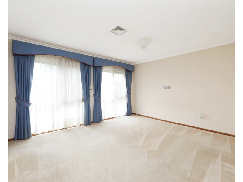 8 Arleon Court, Rowville VIC 3178