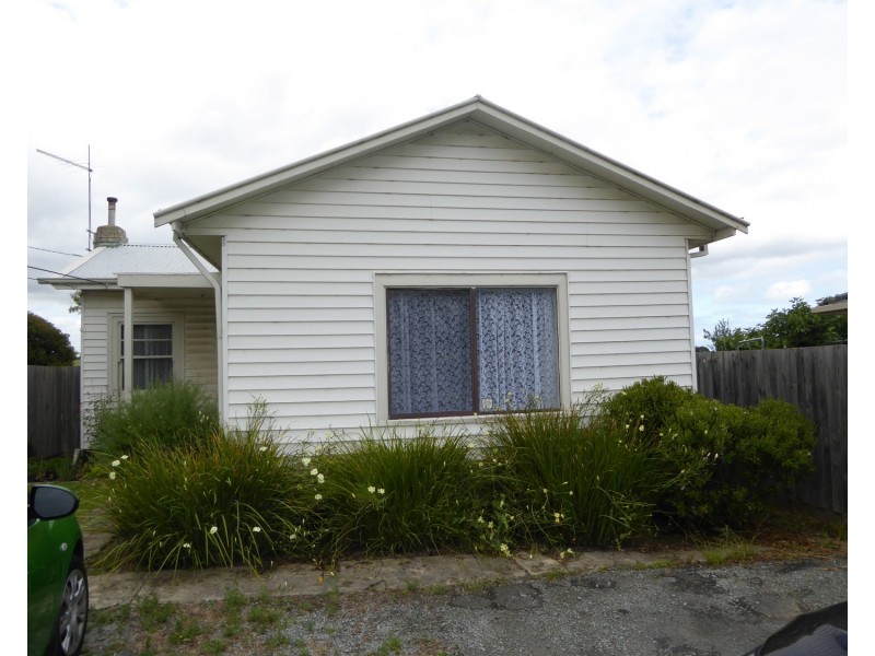 15 Allora Avenue, Ferntree Gully VIC 3156