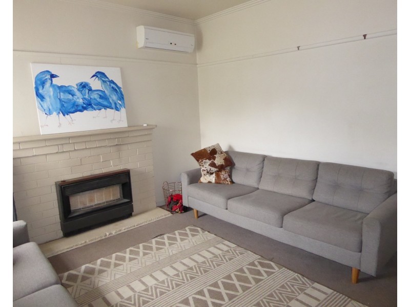 15 Allora Avenue, Ferntree Gully VIC 3156