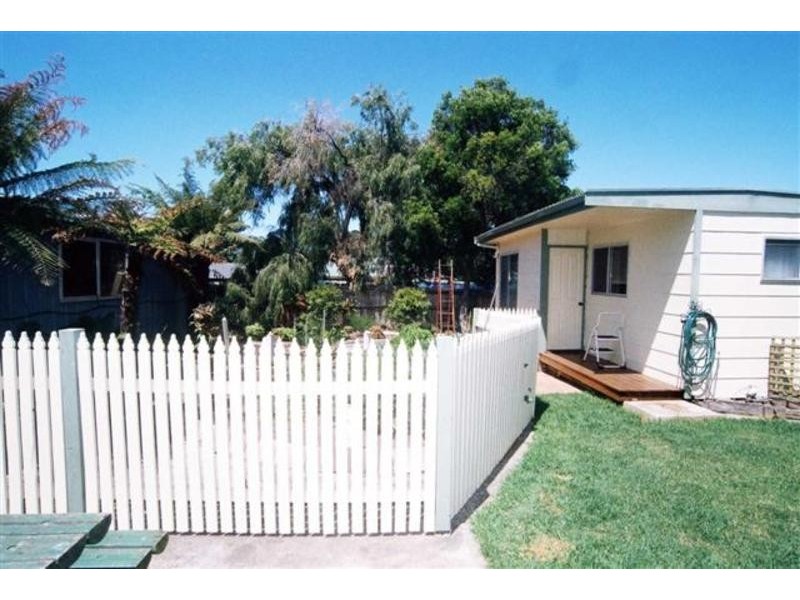 24 Grayson Drive, Scoresby VIC 3179