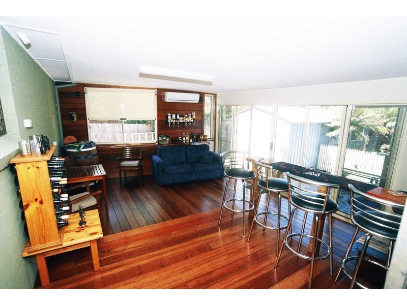 24 Grayson Drive, Scoresby VIC 3179