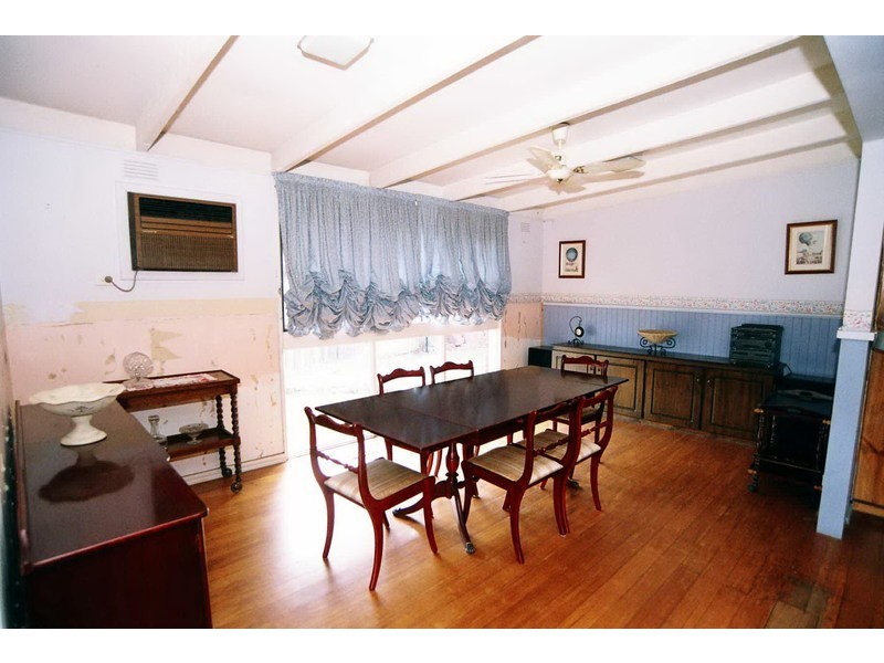 63 Begonia Avenue, Bayswater VIC 3153