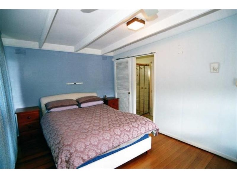 63 Begonia Avenue, Bayswater VIC 3153