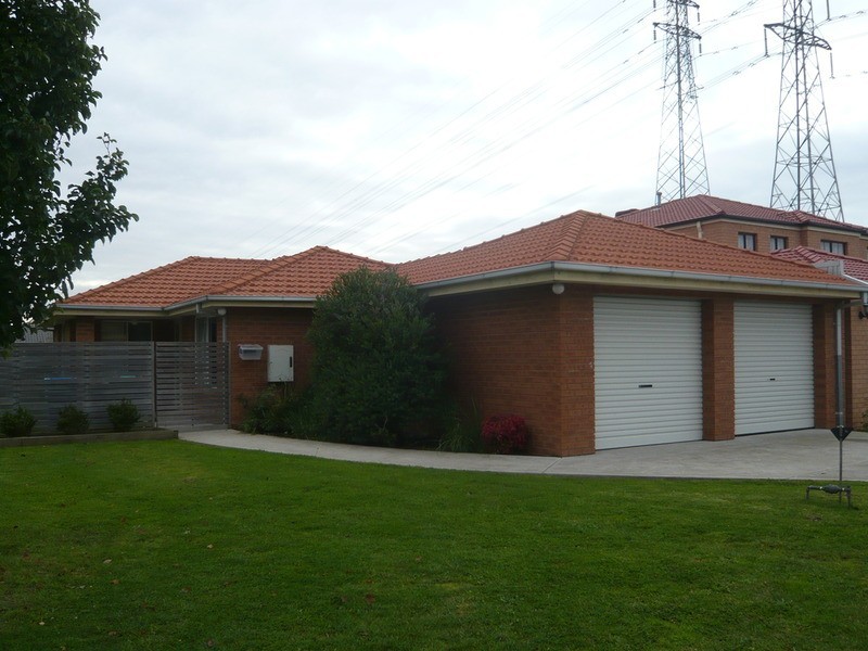 10 Parnell Court, Cranbourne VIC 3977