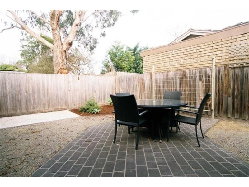 3/10 Ross Street, Ferntree Gully VIC 3156