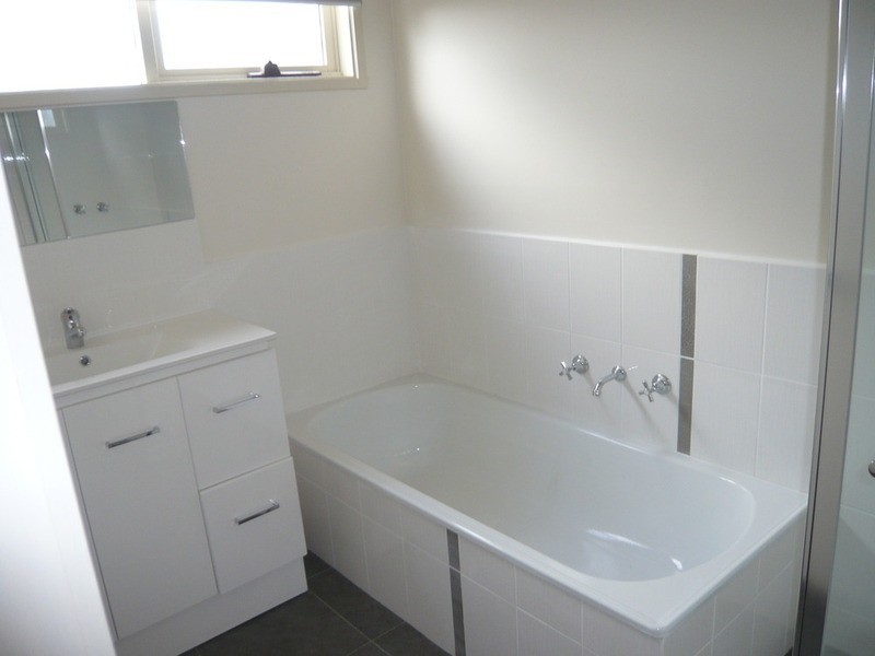 21 Bellfield Drive, Rowville VIC 3178