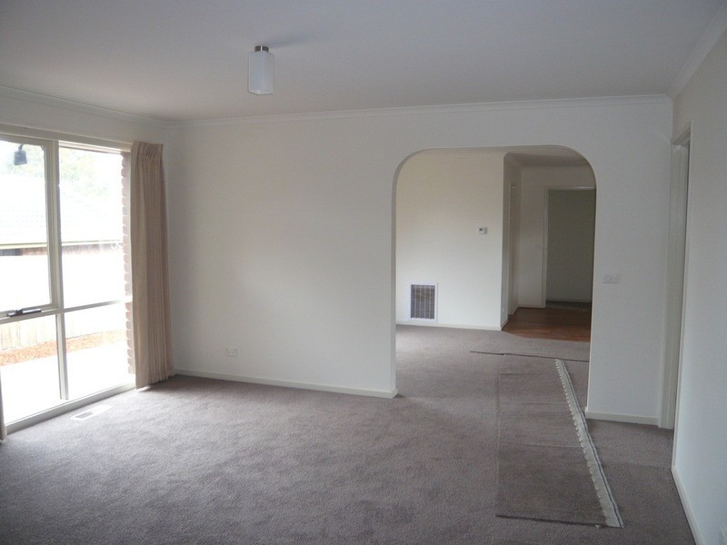 21 Bellfield Drive, Rowville VIC 3178