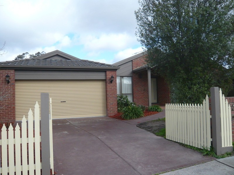 21 Bellfield Drive, Rowville VIC 3178