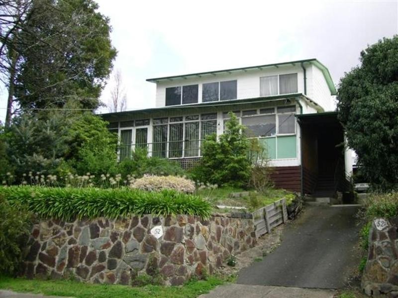 52 Nathan Street, Ferntree Gully VIC 3156