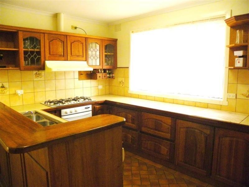 3 Linda Crescent, Ferntree Gully VIC 3156