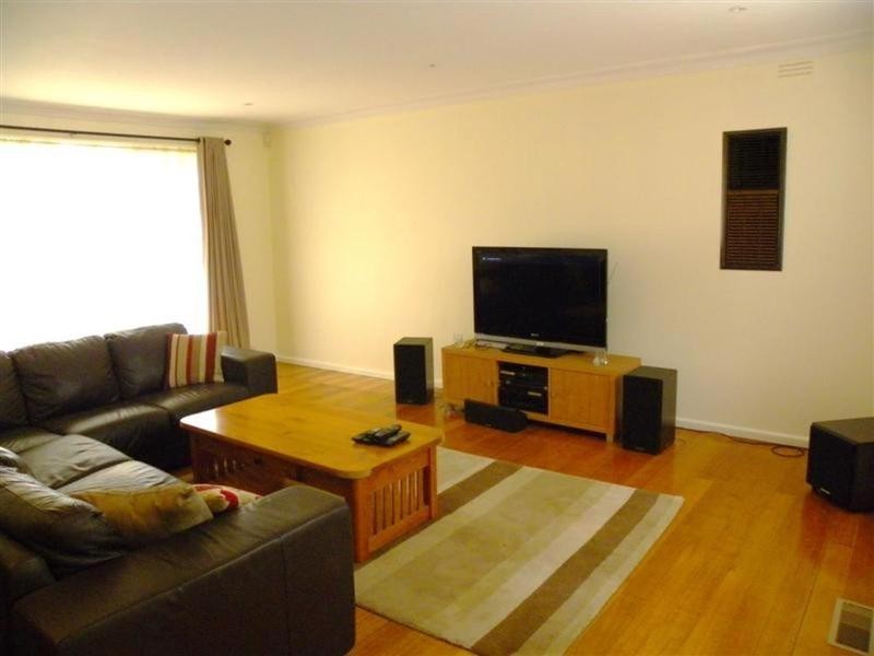 3 Linda Crescent, Ferntree Gully VIC 3156