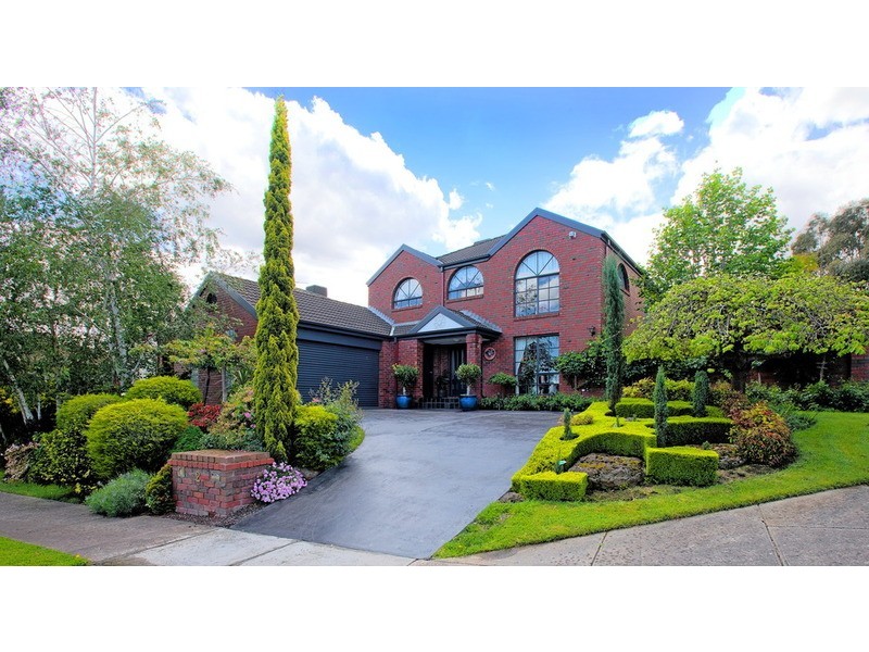 2 Parkhaven Way, Knoxfield VIC 3180