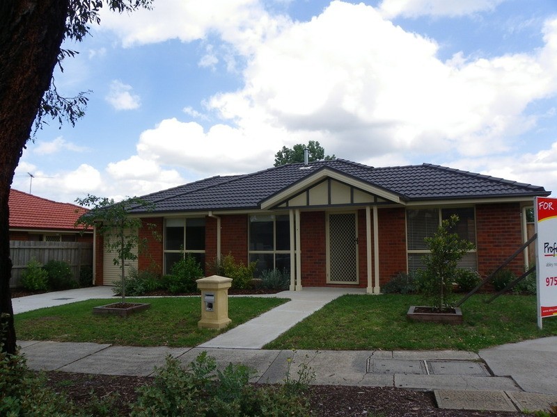 3/7 Wattltree Road, Ferntree Gully VIC 3156