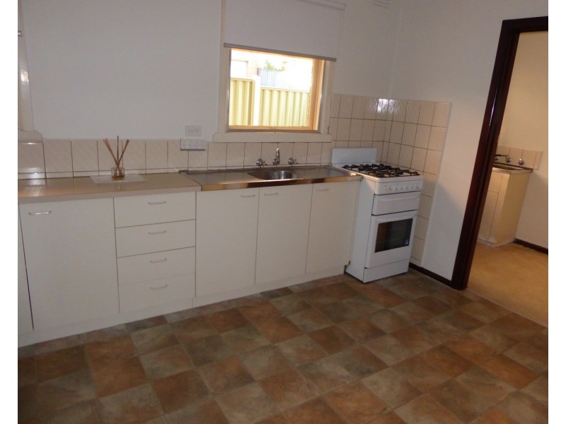 1/67 Begonia Avenue, Bayswater VIC 3153