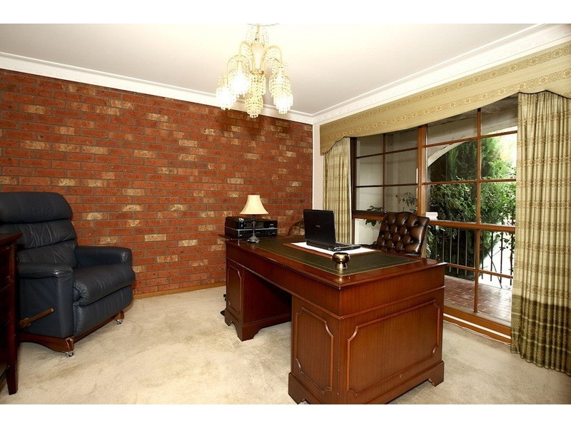 95 Glenfern Road, Ferntree Gully VIC 3156