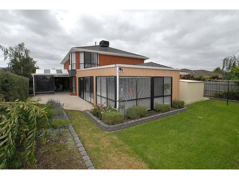 5 Albatross Drive, Rowville VIC 3178