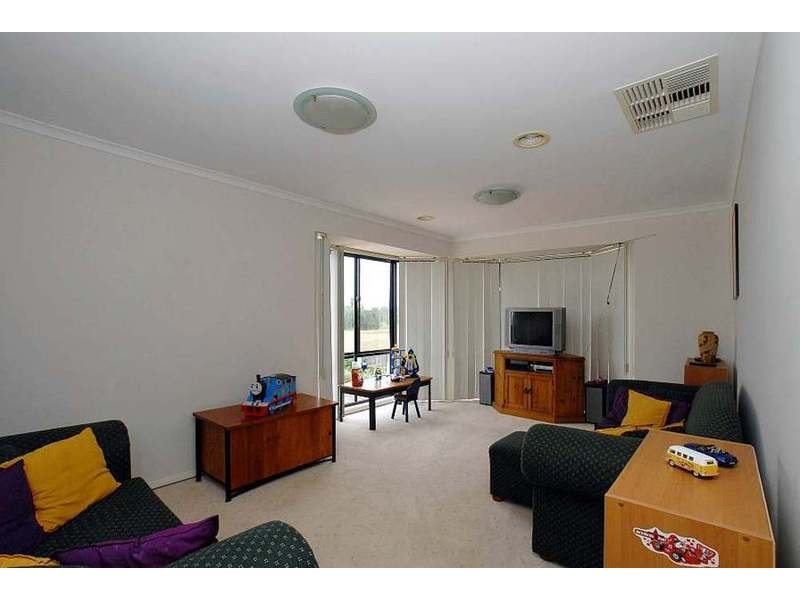 5 Albatross Drive, Rowville VIC 3178