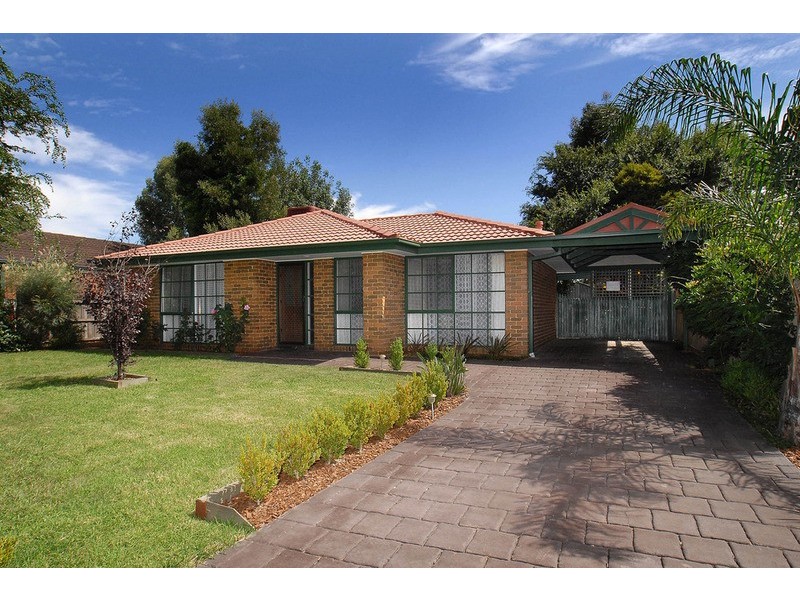 5 Homewood Close, Ferntree Gully VIC 3156