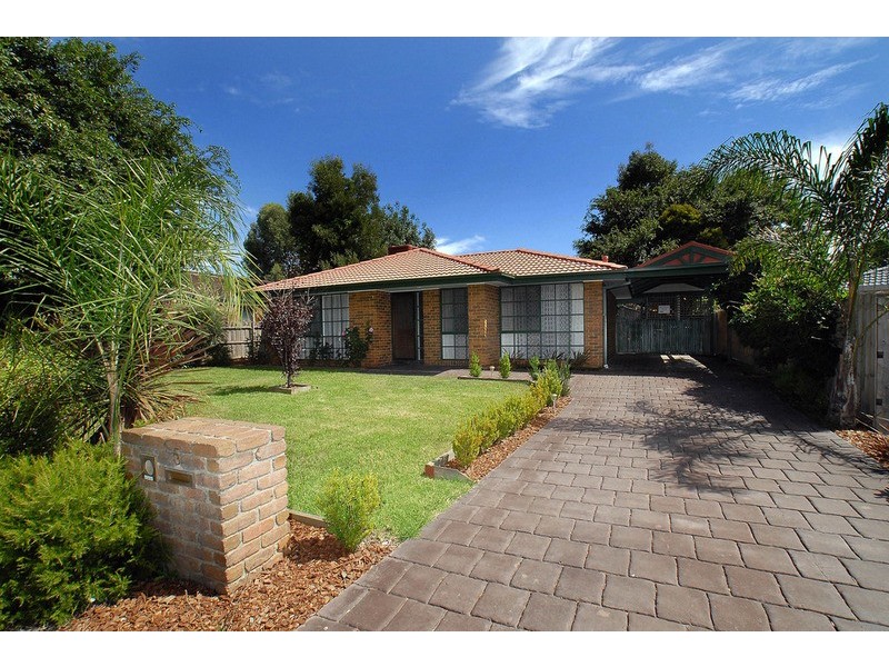 5 Homewood Close, Ferntree Gully VIC 3156